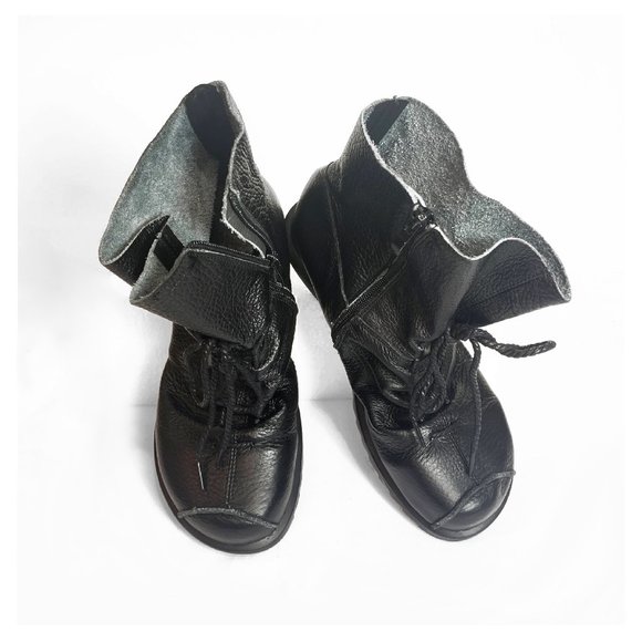 BUYKUD Soft Leather Black Boots - Picture 2 of 5